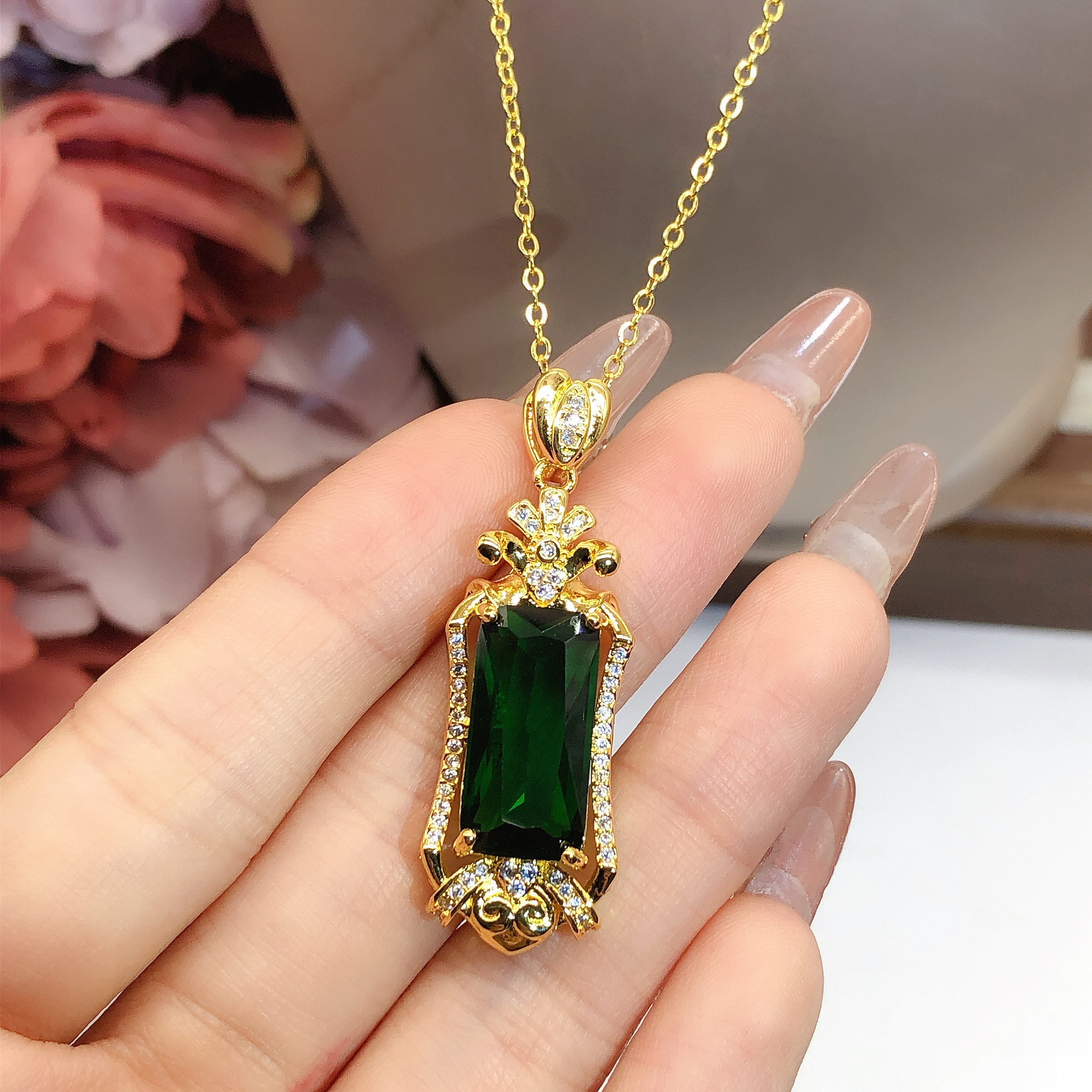 Vintage Fashion Jewelry Necklaces - Micro-Set Green Tourmaline Pendant Necklace Vintage