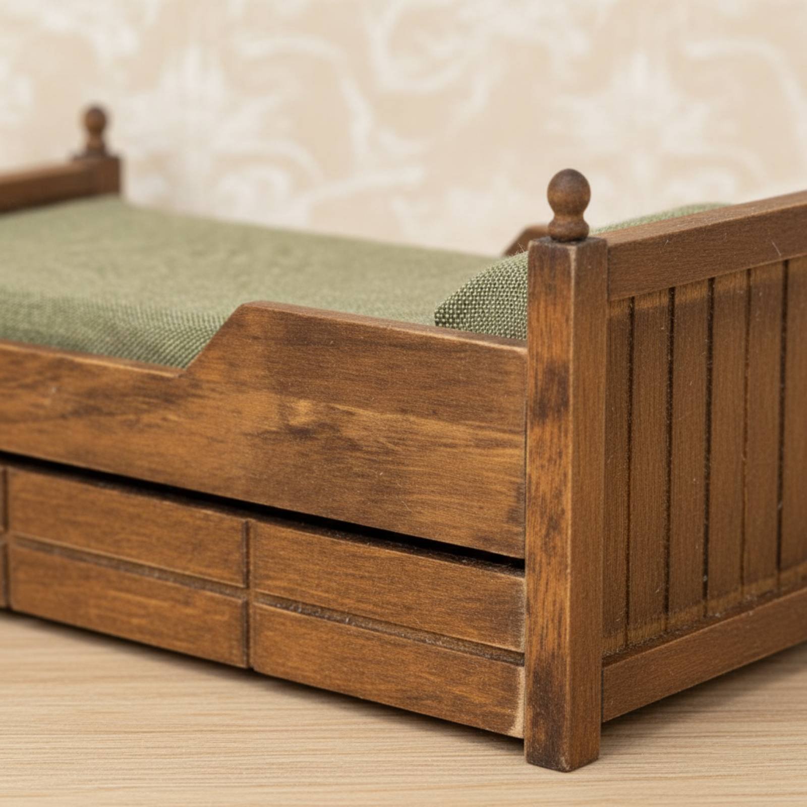 1:12 Scale Wooden Bed Handmade - Vintage Fashion Doll avaliação e preço