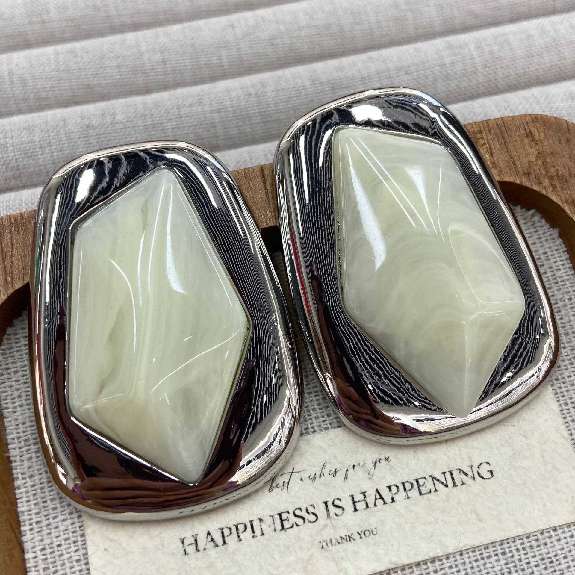 2026 Vintage Fashion Stone Ear - Vintage Fashion Influencer avaliação e preço